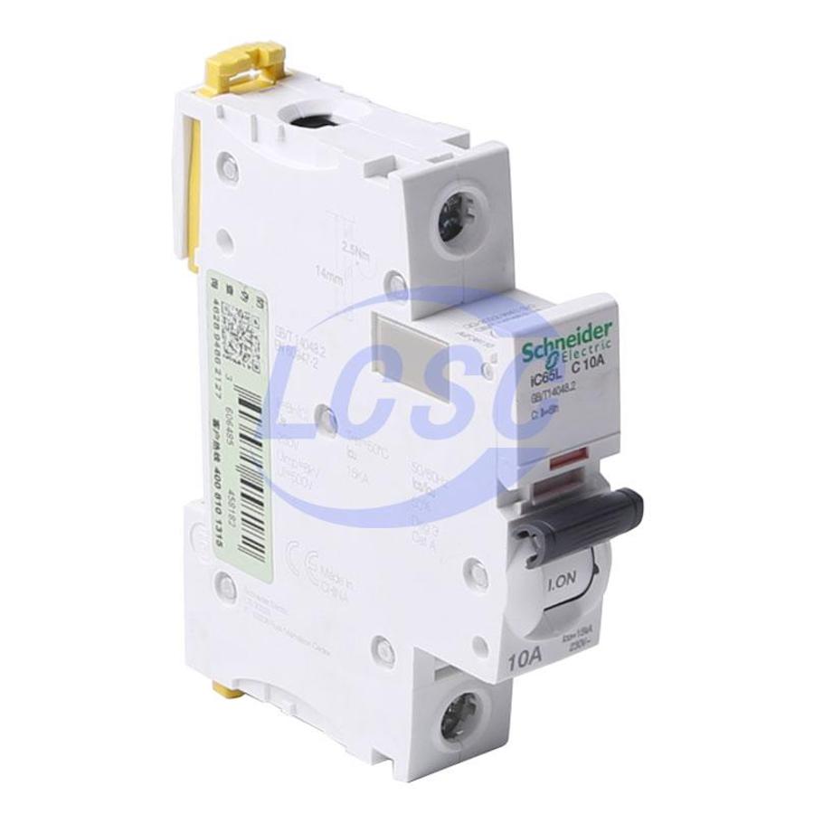 20230126 schneider a9f38110 c5208669 blank.jpg