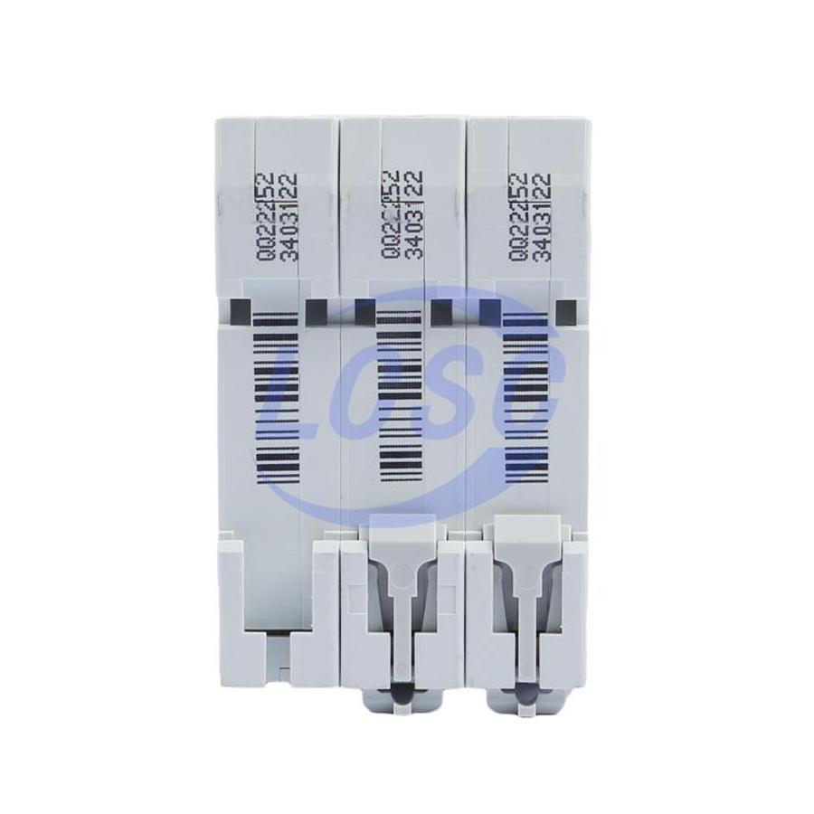 20230413 schneider ea9an 3p d40a c5143343 back.jpg