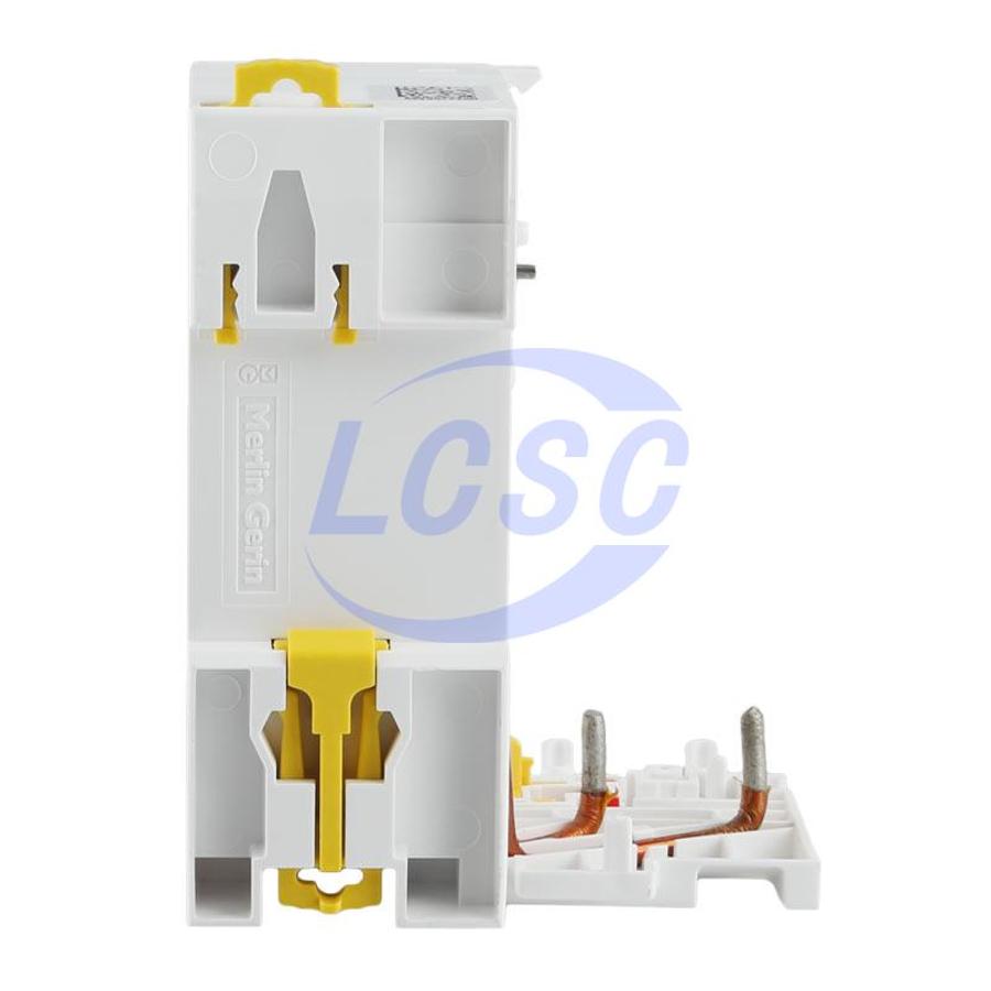 20230525 schneider a9v57240 c514462 back.jpg