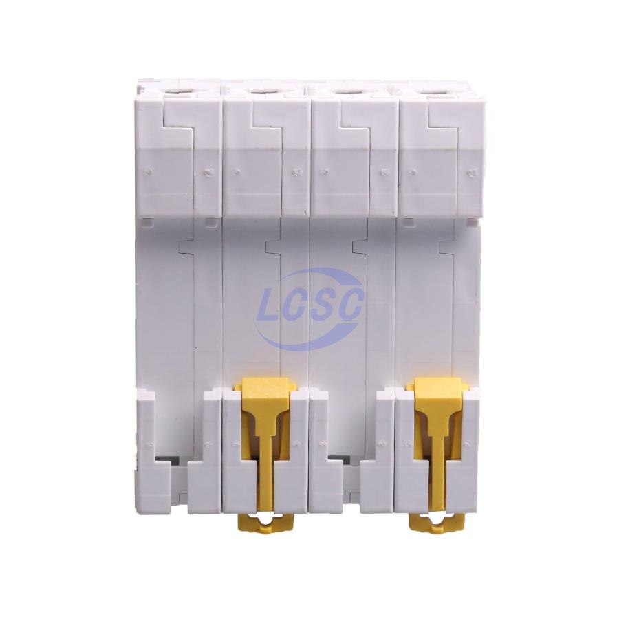 20230617 schneider a9sf18432 c514628 back.jpg