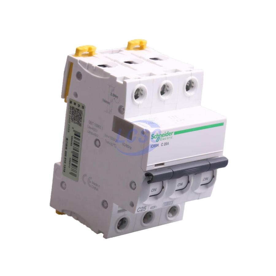 20230620 schneider a9f28325 c514665 blank.jpg