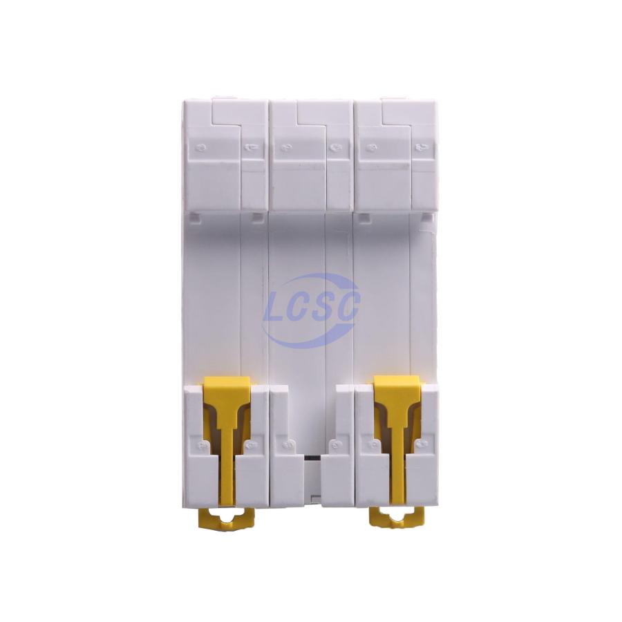 20230620 schneider a9sf19320 c514629 back.jpg