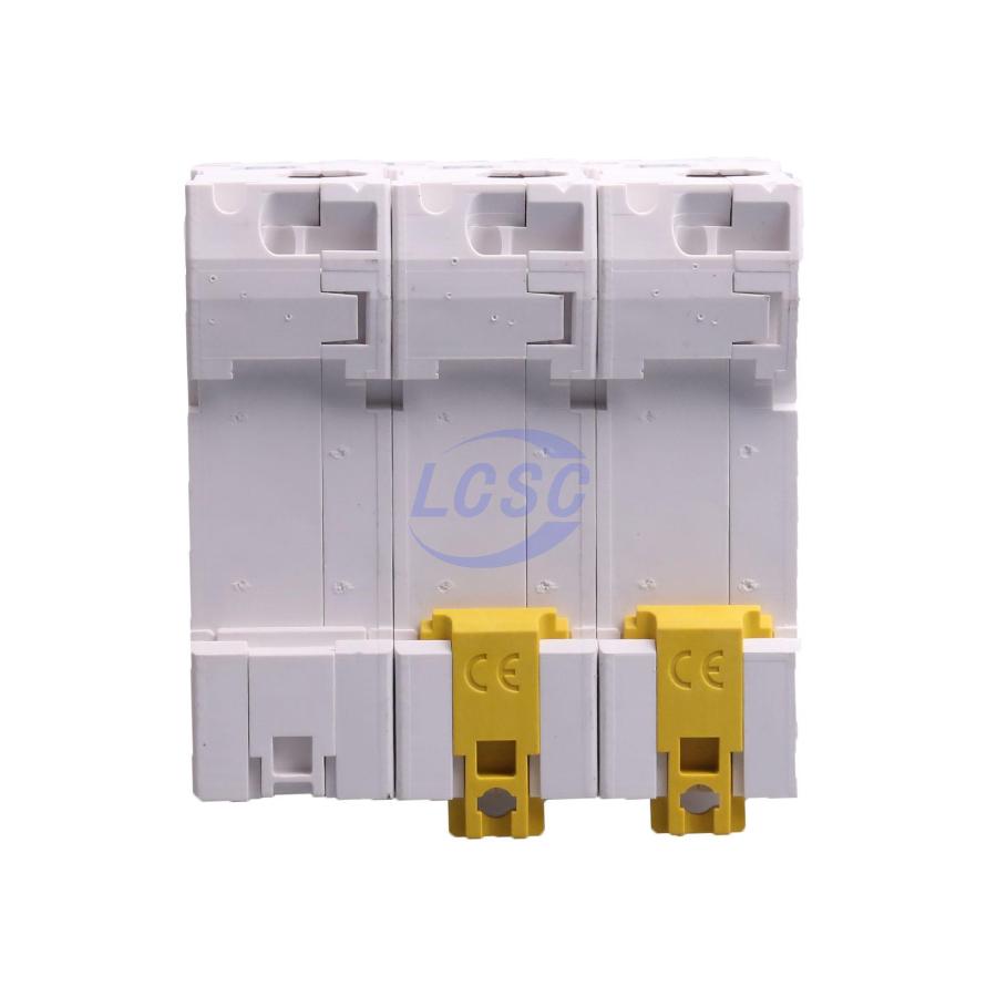 20230624 schneider a9n19810 c514703 back.jpg