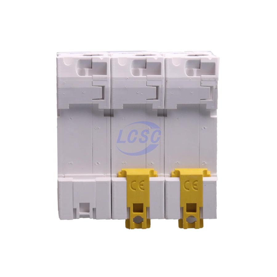 20230624 schneider a9n19826 c514704 back.jpg