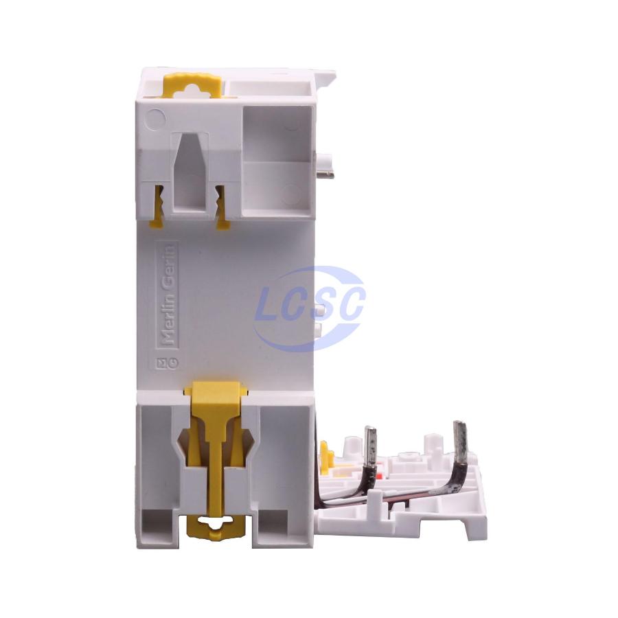 20230625 schneider a9v56240 c514687 back.jpg