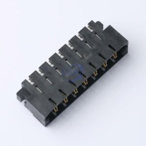 TE Connectivity 6450843-6