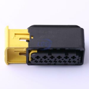 TE Connectivity 1-1563878-1