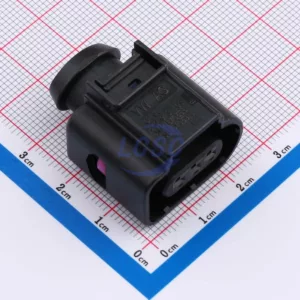 TE Connectivity 1670591-1